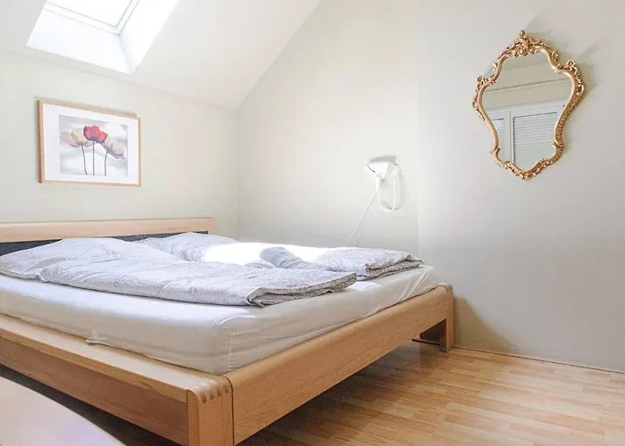 Comfortable In A Beautiful House Gd Viena