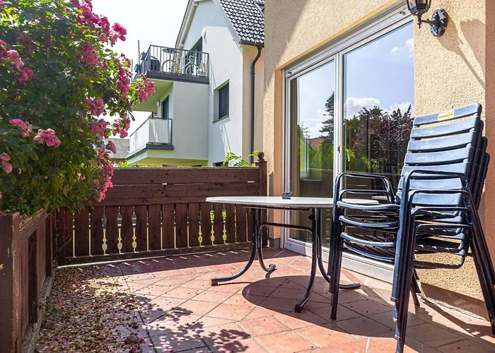 Comfortable In A Beautiful House Gd Viena