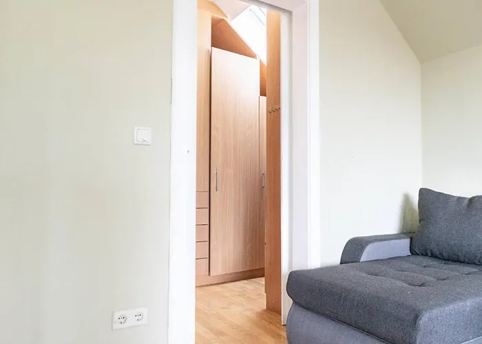 Comfortable In A Beautiful House Gd Viena